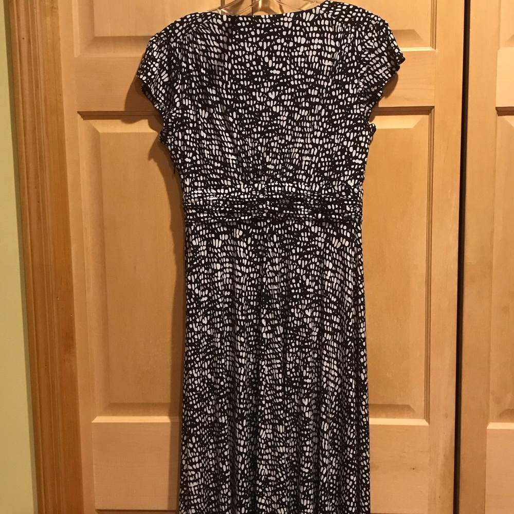 New Christopher & Banks Black and White Midi Dress - Picture 6 of 7
